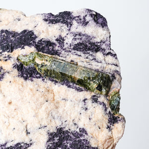 Unusual Fluorapatite with Fluorite in Calcite