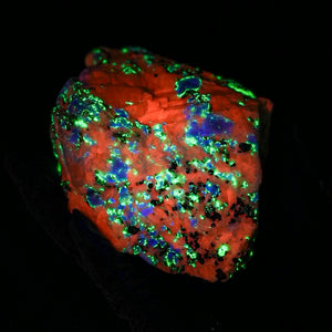 Calcite, Hardystonite, Willemite, and Franklinite {Fluorescent}