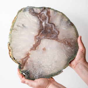 Quartz with Amethyst Plate