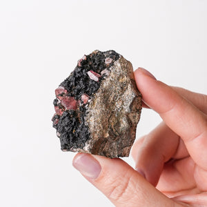 Scalenohedral Rhodochrosite with Hisingerite