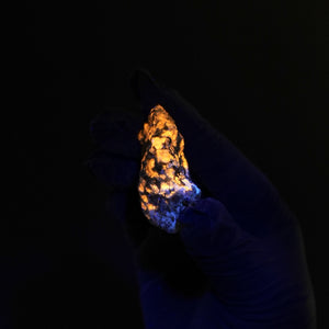 Sodalite var. Hackmanite