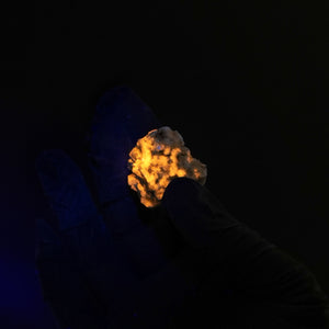 Mini Sodalite var. Hackmanite