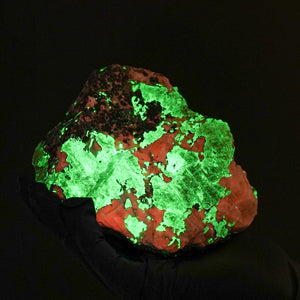 Willemite, Franklinite on Calcite