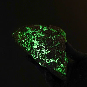 Willemite on Franklinite