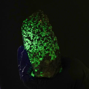 Willemite on Franklinite