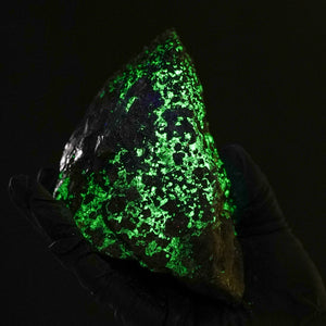 Willemite on Franklinite