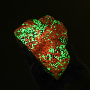 Willemite, Franklinite on Calcite