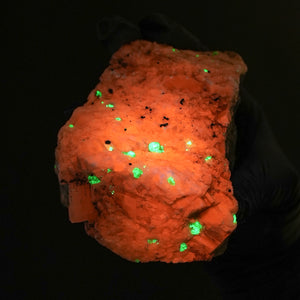 Willemite on Calcite