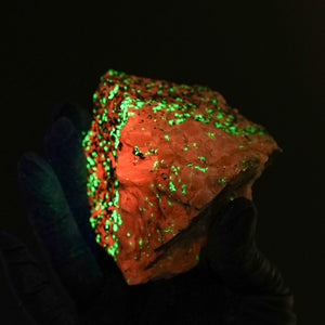 Willemite, Franklinite with Calcite