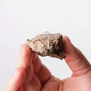 Opal var. Hyalite {Fluorescent}