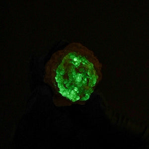 Opal var. Hyalite {Fluorescent}