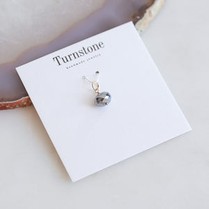 Faceted Metallic Silicon Charm