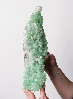 Fluorapophyllite with Stilbite