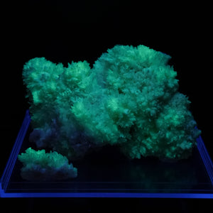 Novacekite in Calcite