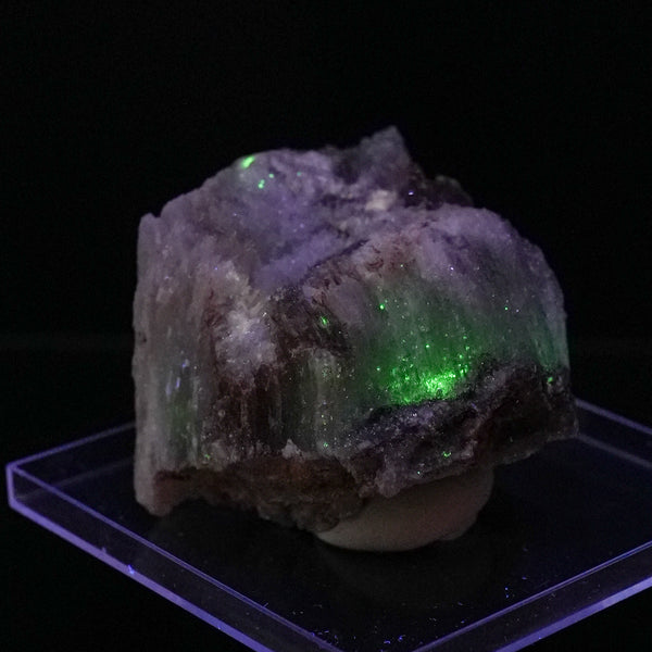 Novacekite in Selenite