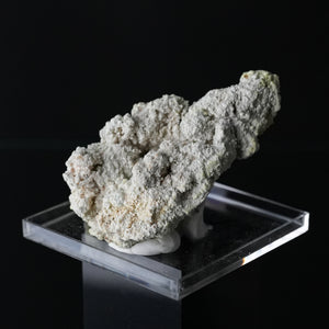 Zippeite and Johannite on Alunogen