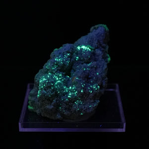 Zippeite and Johannite on Alunogen